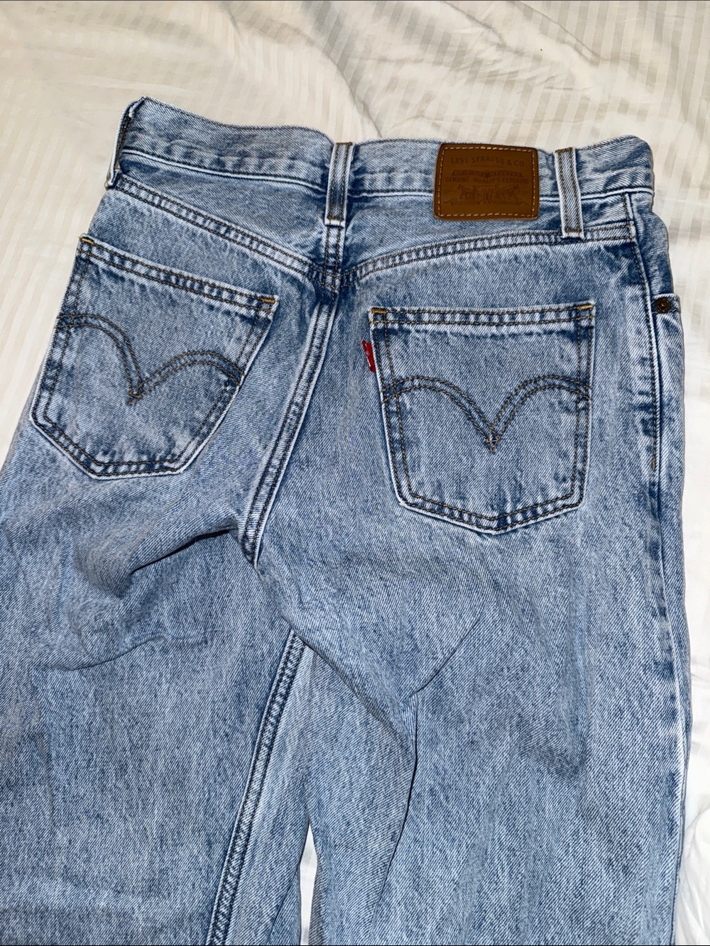 Levi’s Dad Jeans - Picture 5 of 8
